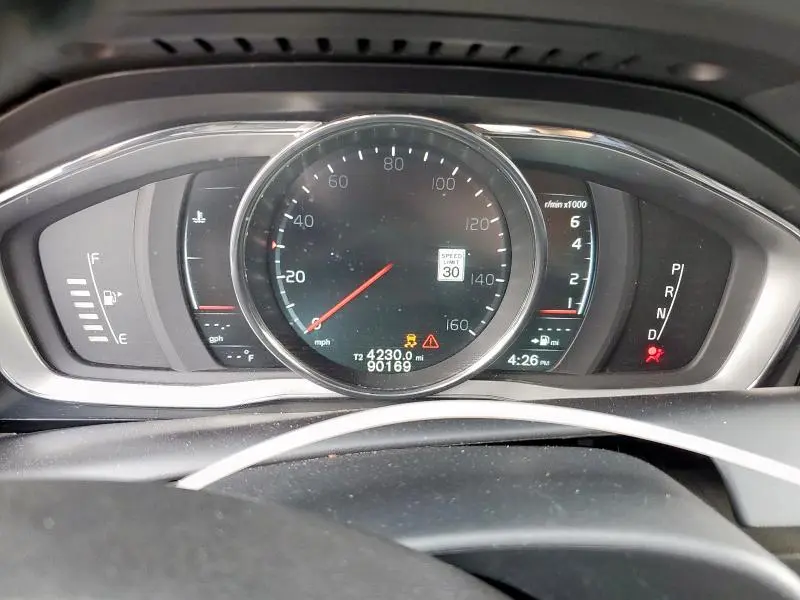 2016 VOLVO XC60 T5 PLATINUM  