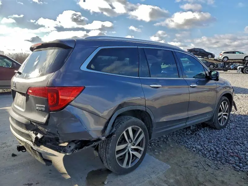 2017 HONDA PILOT TOURING  