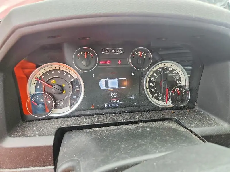 2013 RAM 1500 SLT  