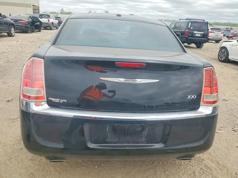 2012 CHRYSLER 300 LIMITED  