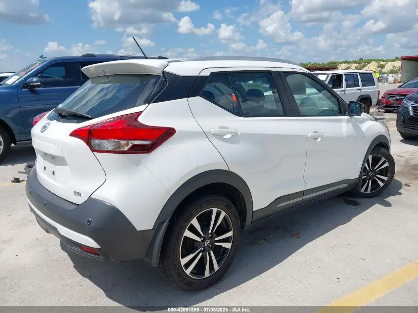 2020 NISSAN KICKS SR XTRONIC CVT