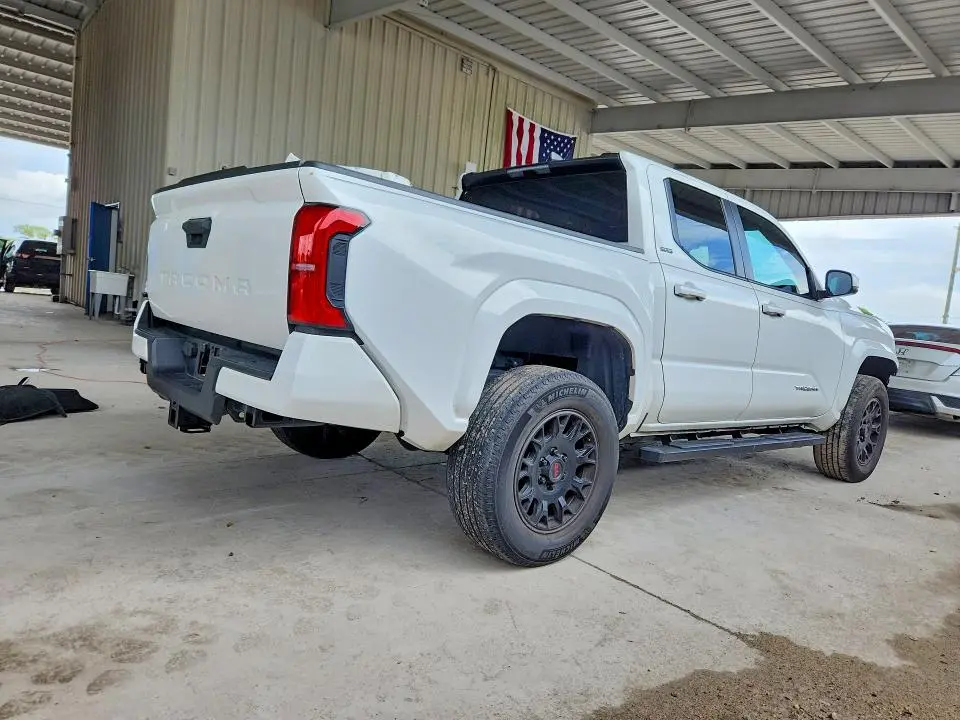 2024 TOYOTA TACOMA SR5  