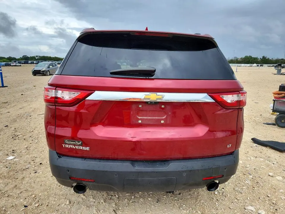 2021 CHEVROLET TRAVERSE LT  