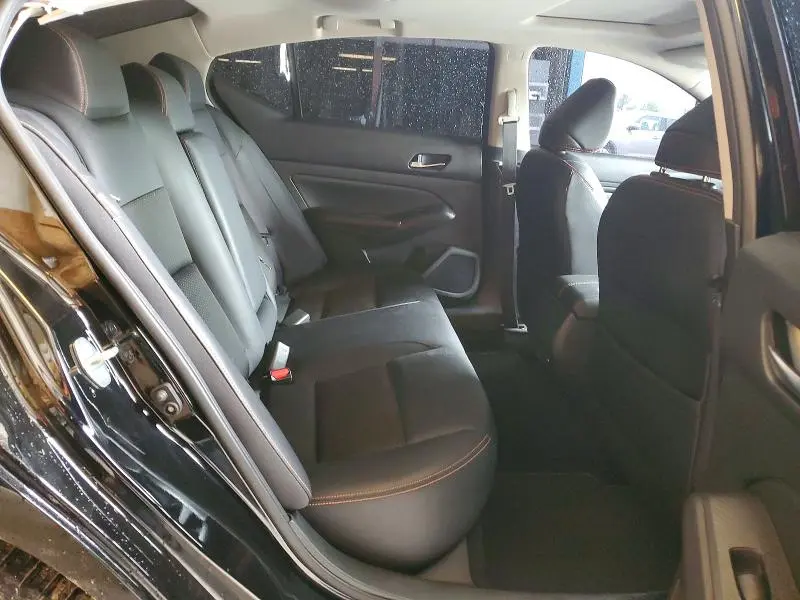 2019 NISSAN ALTIMA SR  