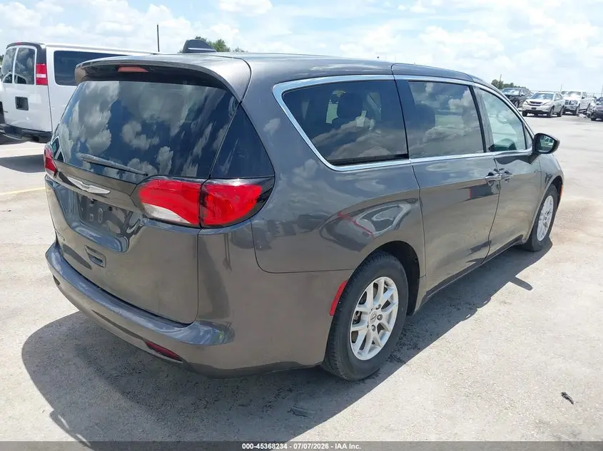 2022 CHRYSLER VOYAGER LX