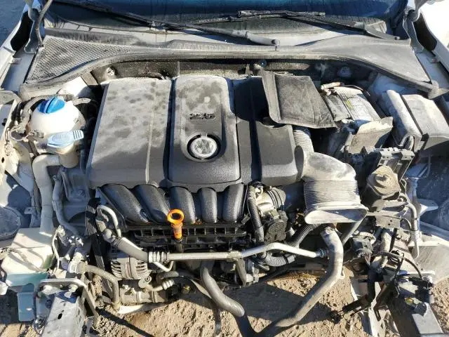 2012 VOLKSWAGEN PASSAT SE