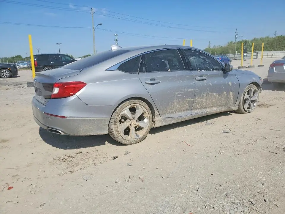 2020 HONDA ACCORD TOURING  