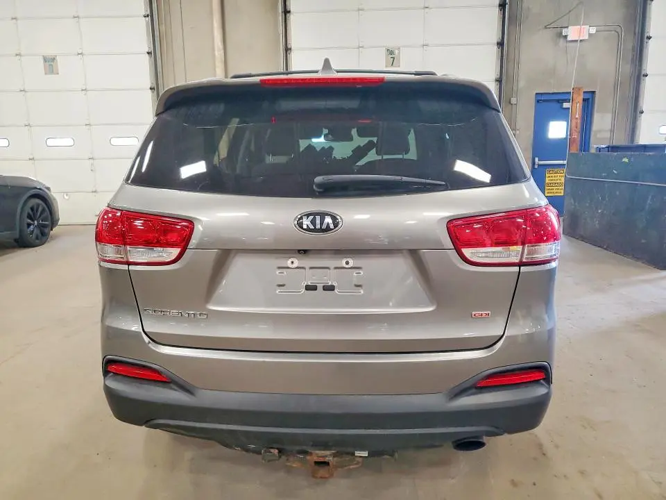2018 KIA SORENTO LX  