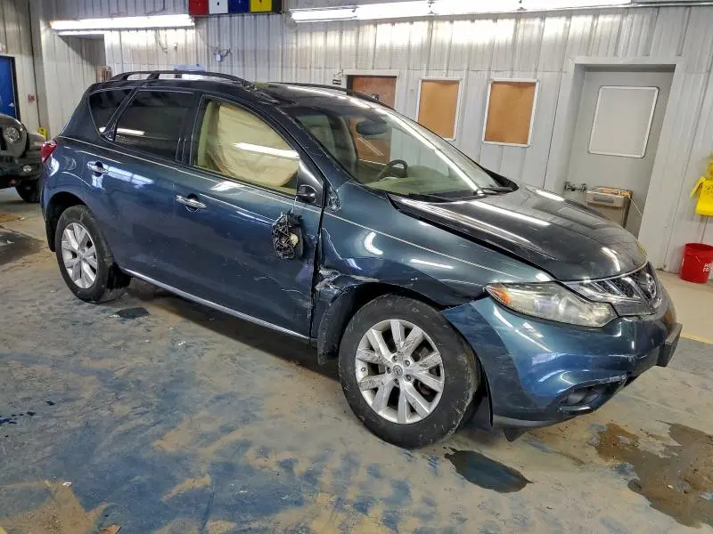 2013 NISSAN MURANO S  