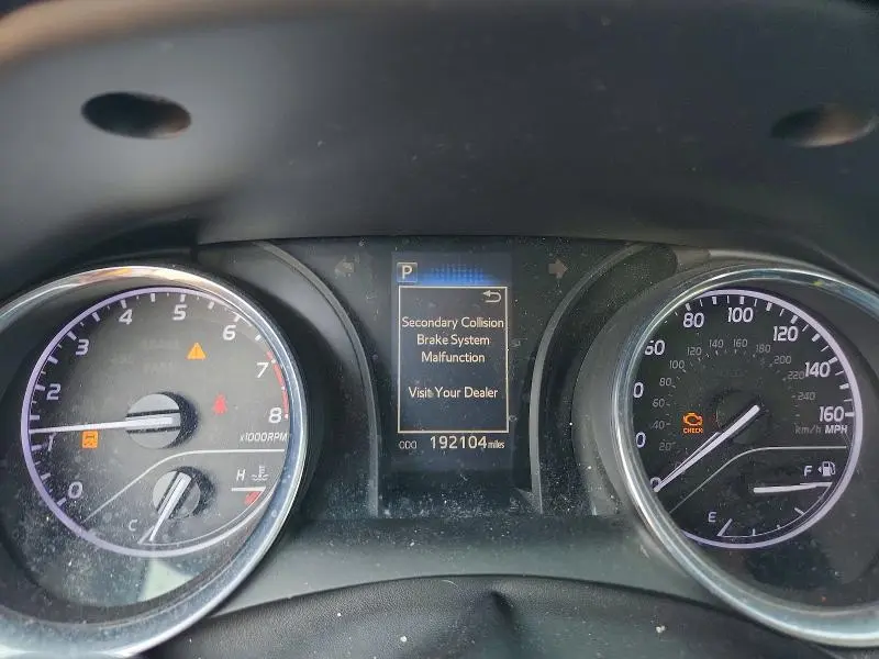 2019 TOYOTA CAMRY SE  
