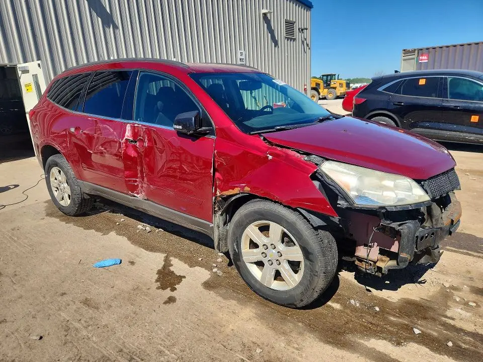 2011 CHEVROLET TRAVERSE LT  