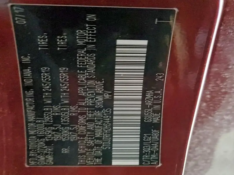 2017 TOYOTA HIGHLANDER SE  