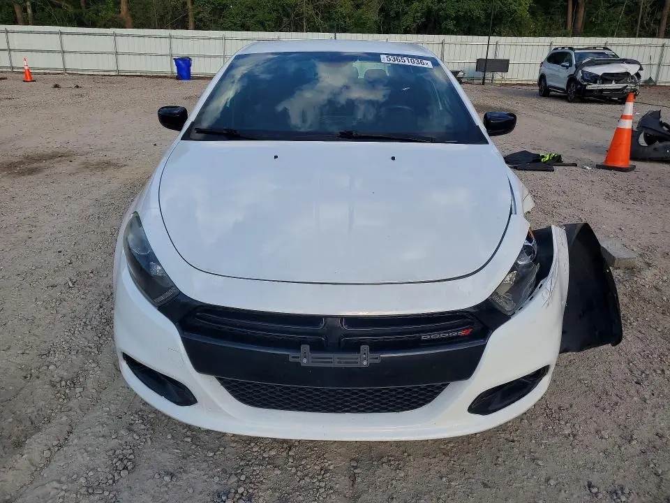 2015 DODGE DART SXT  