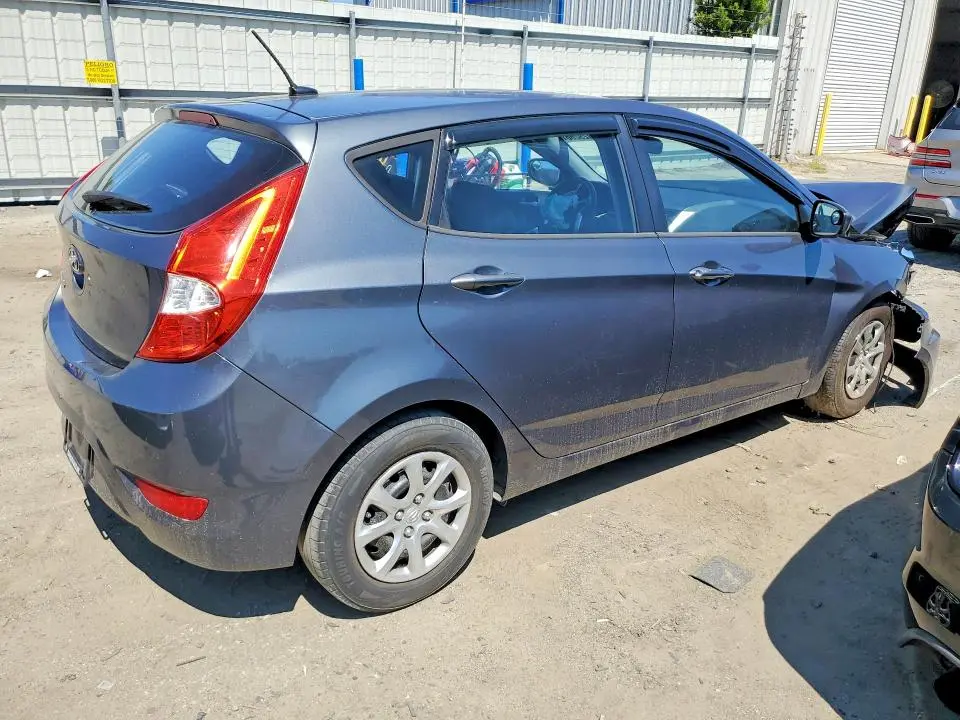 2013 HYUNDAI ACCENT GS  