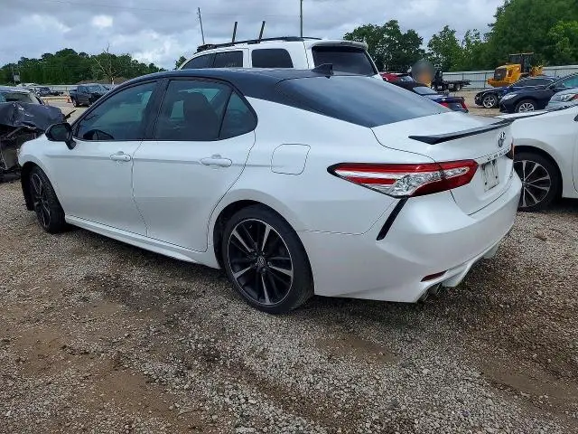 2020 TOYOTA CAMRY XSE  