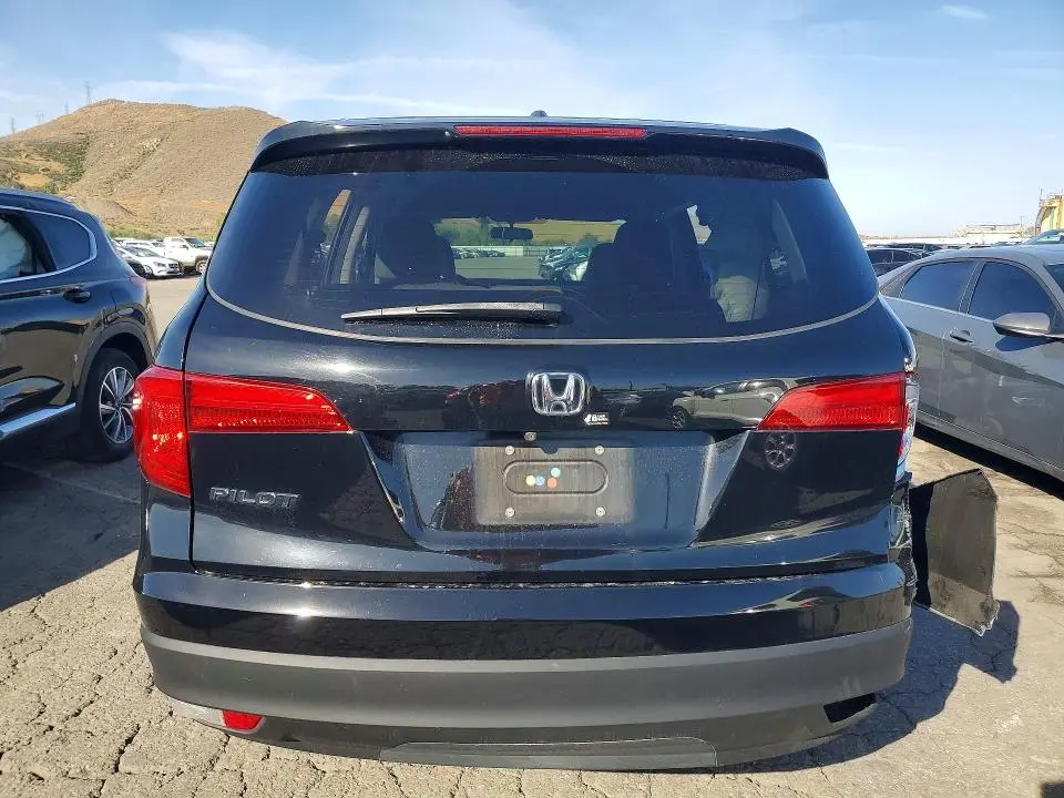 2017 HONDA PILOT EX  