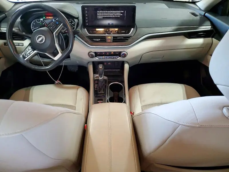 2023 NISSAN ALTIMA SV  