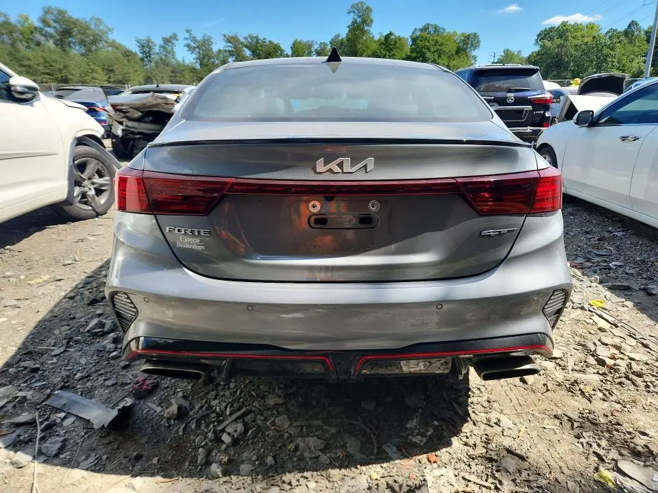 2023 KIA FORTE GT  