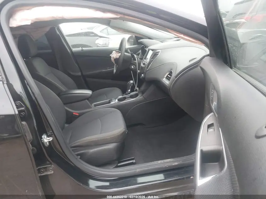 2019 CHEVROLET CRUZE LS