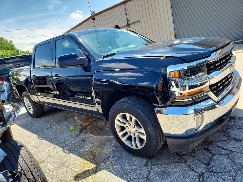 2017 CHEVROLET SILVERADO K1500 LT  