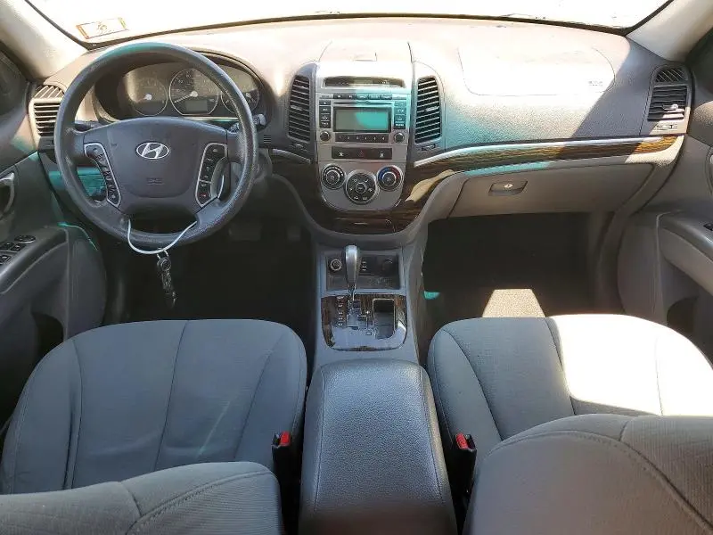 2012 HYUNDAI SANTA FE GLS  