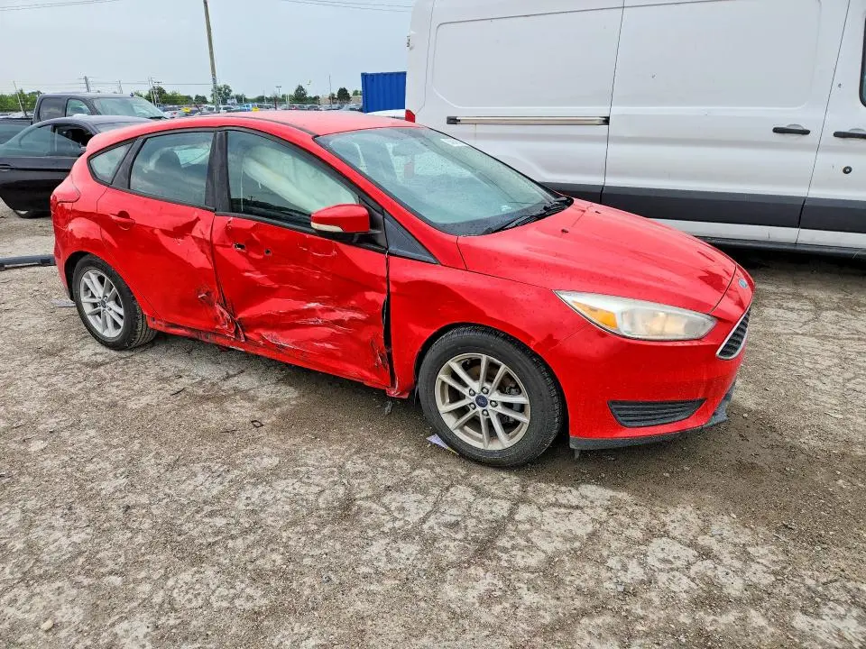 2016 FORD FOCUS SE  