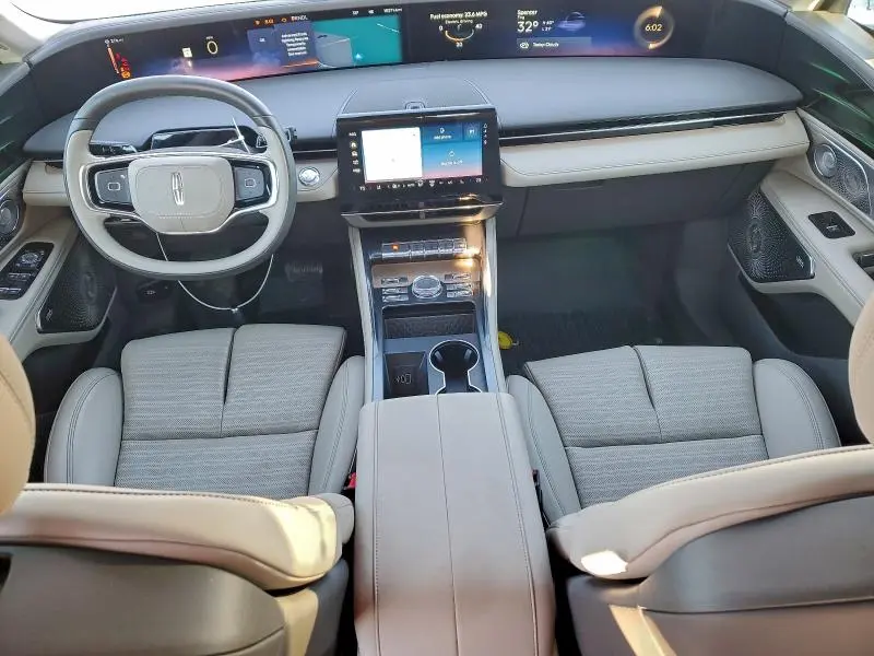 2025 LINCOLN NAUTILUS RESERVE  