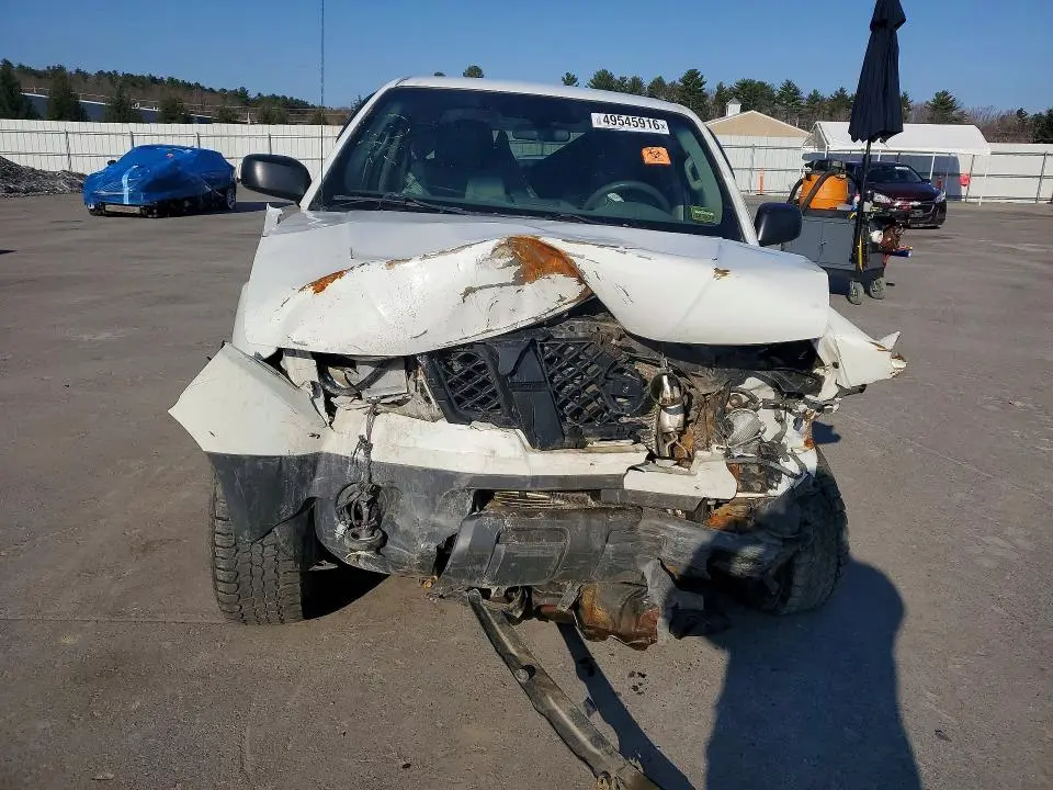 2014 NISSAN FRONTIER S  