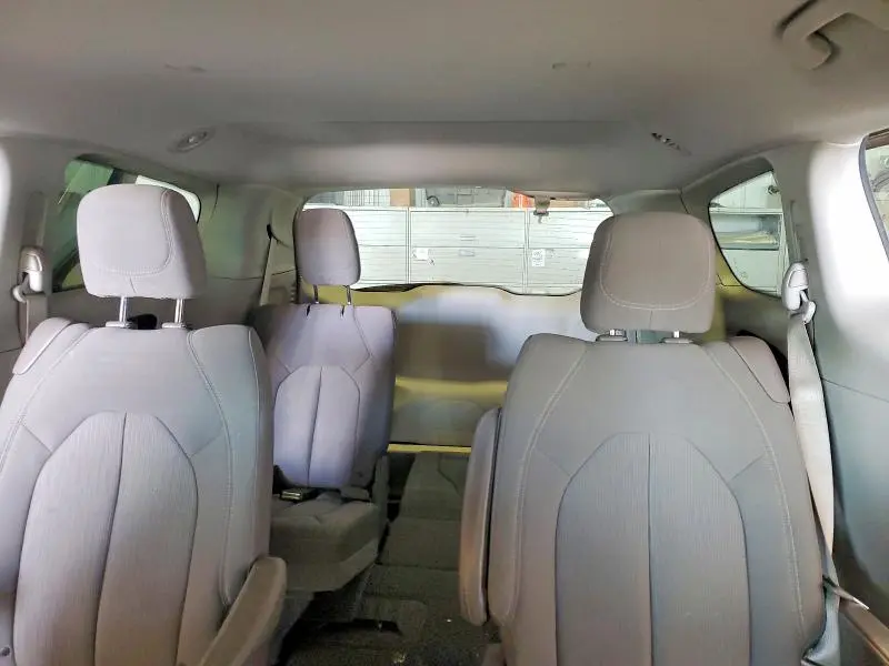 2017 CHRYSLER PACIFICA LX  
