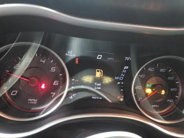2015 DODGE CHARGER SXT  