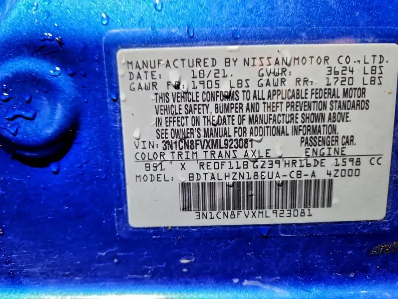 2021 NISSAN VERSA SR  