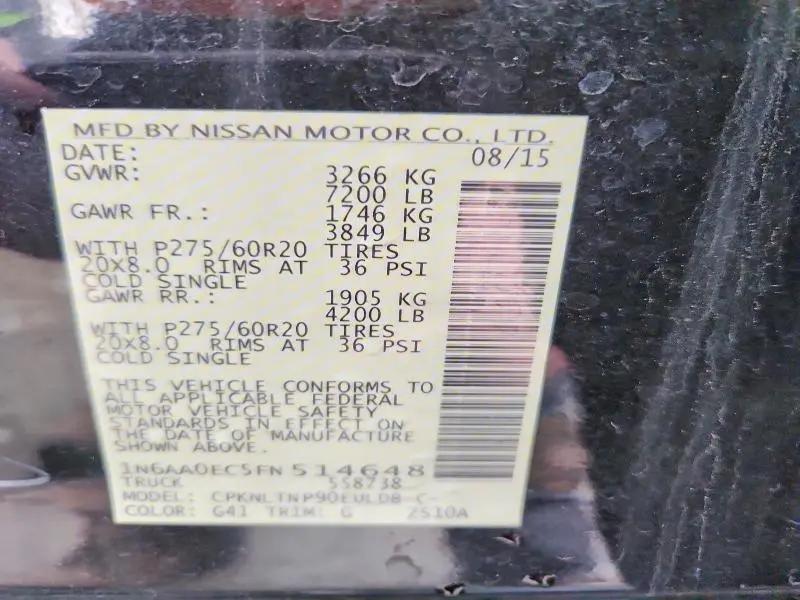2015 NISSAN TITAN SV  