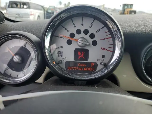 2011 MINI COOPER   
