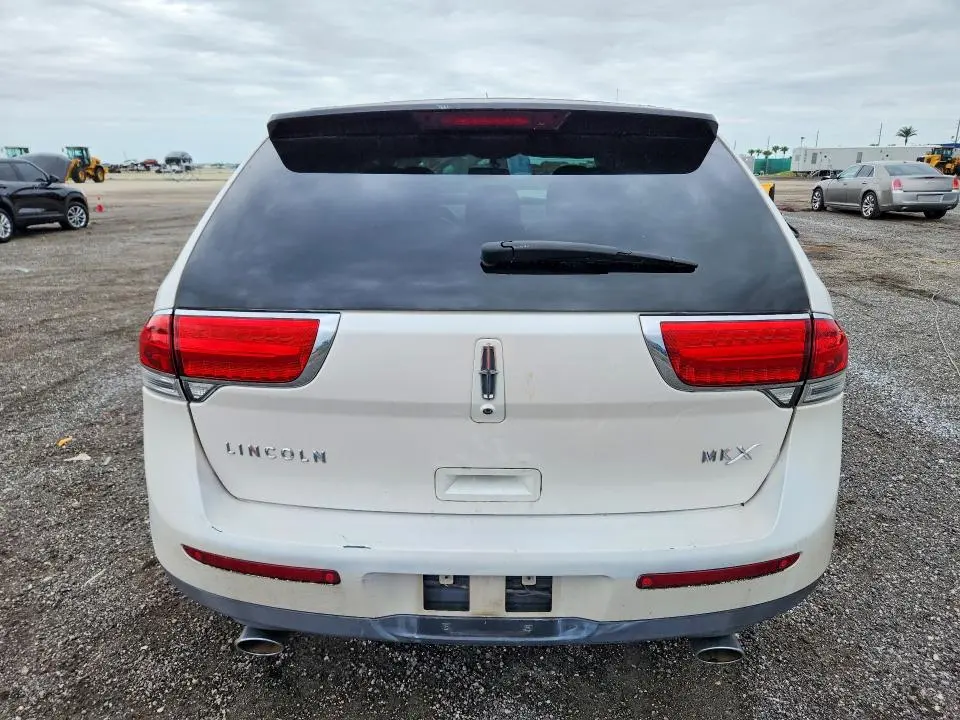 2011 LINCOLN MKX   