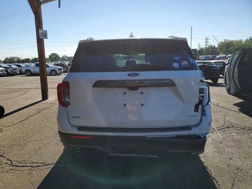 2022 FORD EXPLORER XLT  