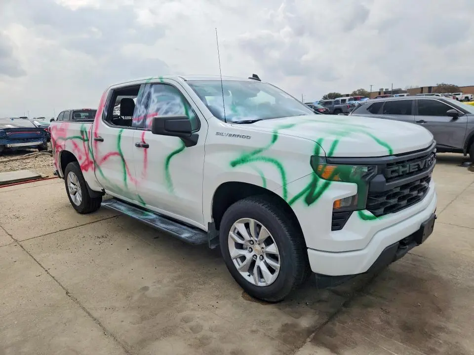 2024 CHEVROLET SILVERADO C1500 CUSTOM  