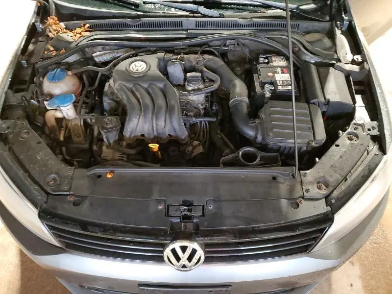 2013 VOLKSWAGEN JETTA BASE  
