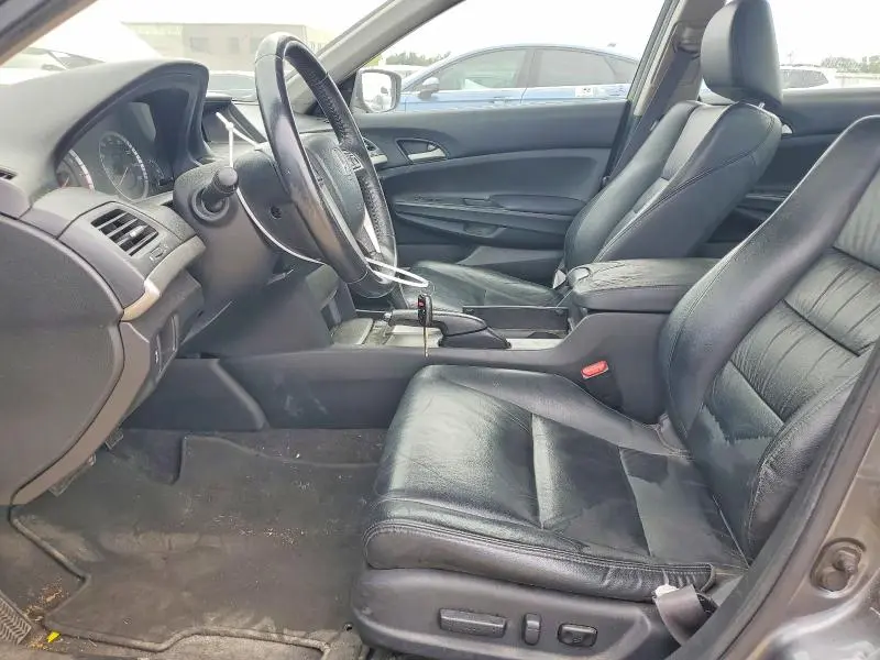2011 HONDA ACCORD SE  