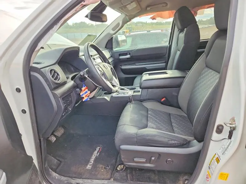2019 TOYOTA TUNDRA SR5  