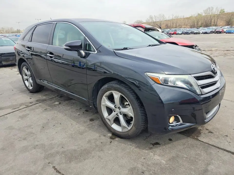 2015 TOYOTA VENZA LIMITED  