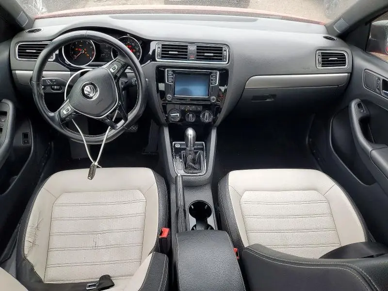 2016 VOLKSWAGEN JETTA SPORT  