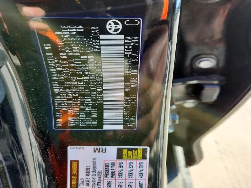 2021 TOYOTA COROLLA LE  