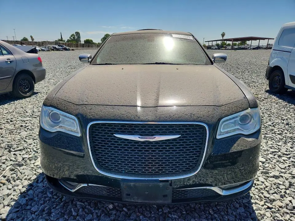 2017 CHRYSLER 300C   