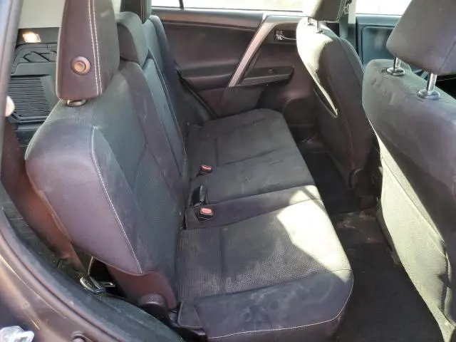 2016 TOYOTA RAV4 XLE