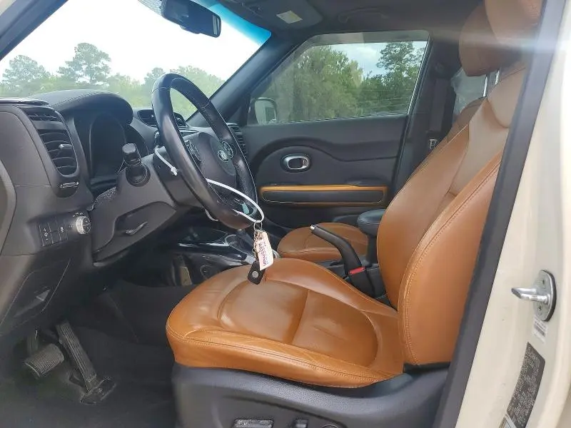 2015 KIA SOUL !  