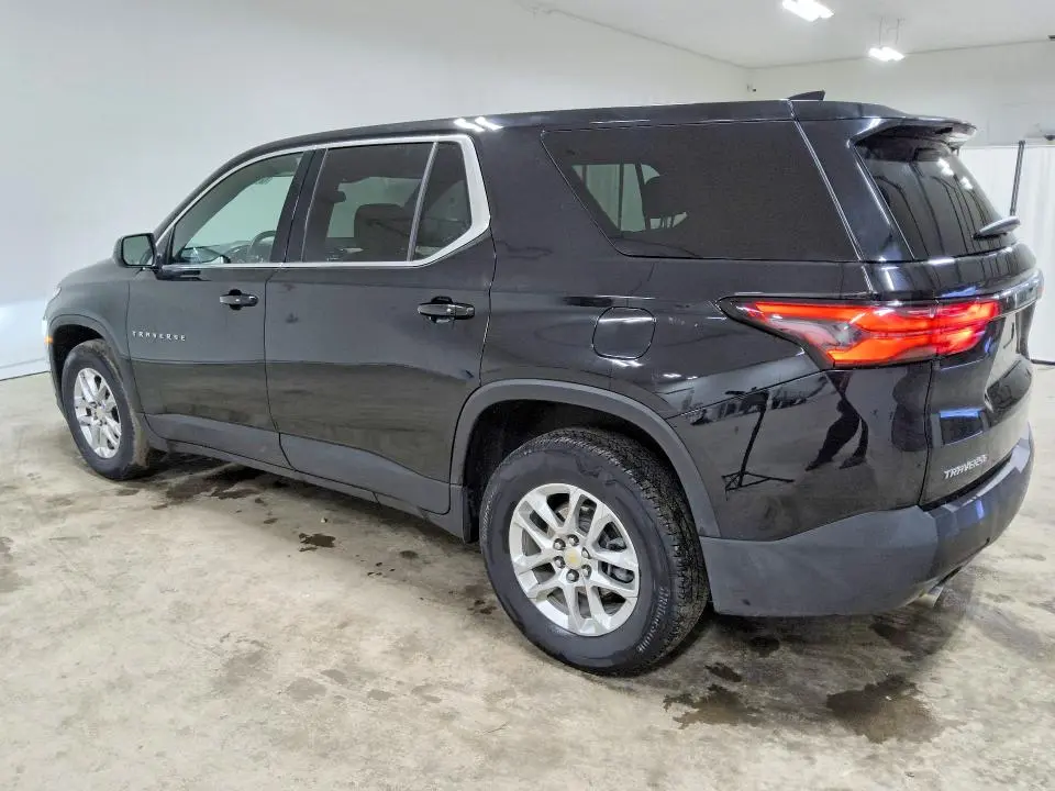 2022 CHEVROLET TRAVERSE LS  