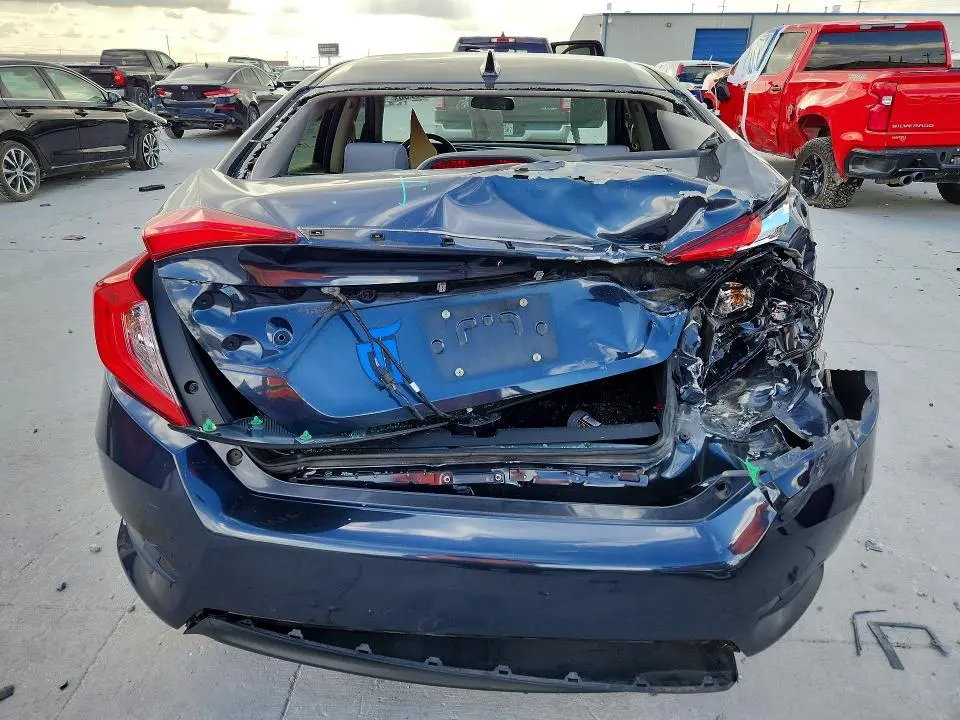 2018 HONDA CIVIC EX  