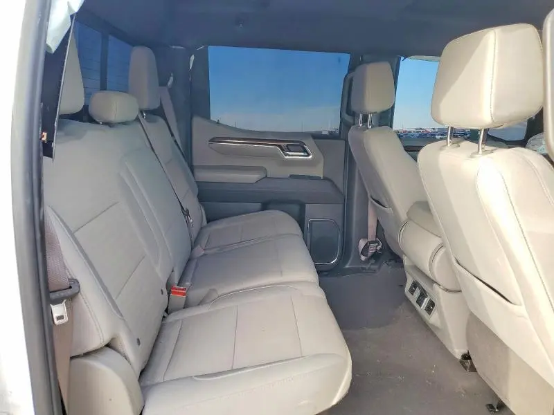 2024 CHEVROLET SILVERADO C1500 LT  