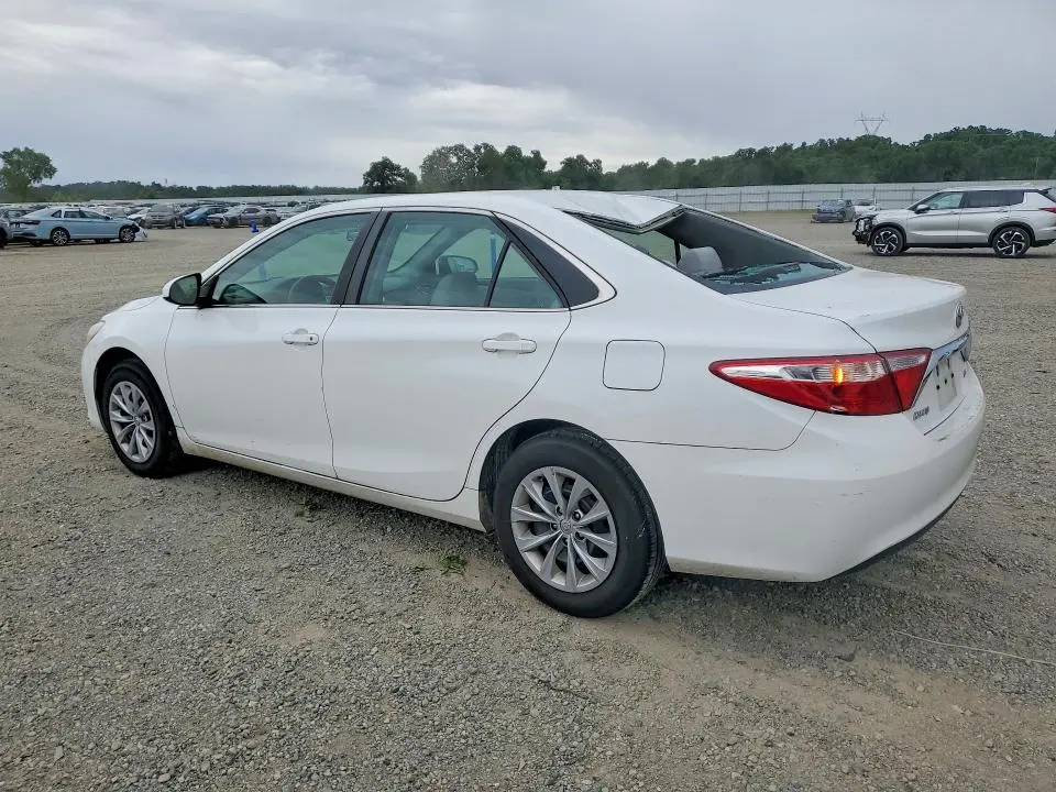 2017 TOYOTA CAMRY LE  