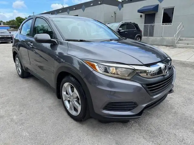 2022 HONDA HR-V LX  